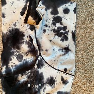 Balance Athletica atmos collection leggings
